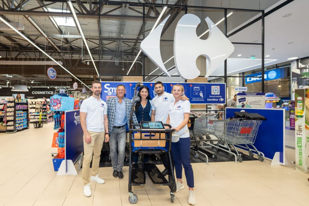 uploads/news/Echipa Carrefour Smart Cart.jpg